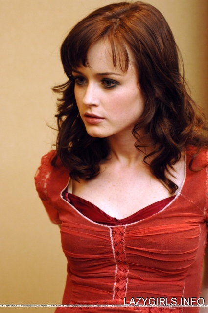 alexis_bledel_alexis_bledel_PokXsQT.sized[1].jpg